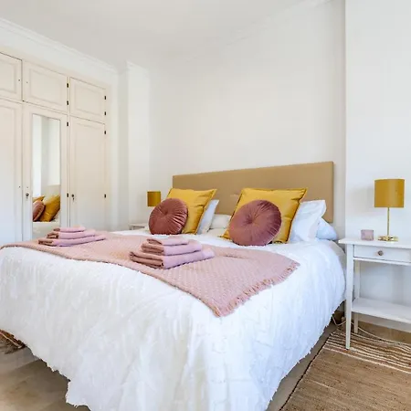 El Rey Apartment